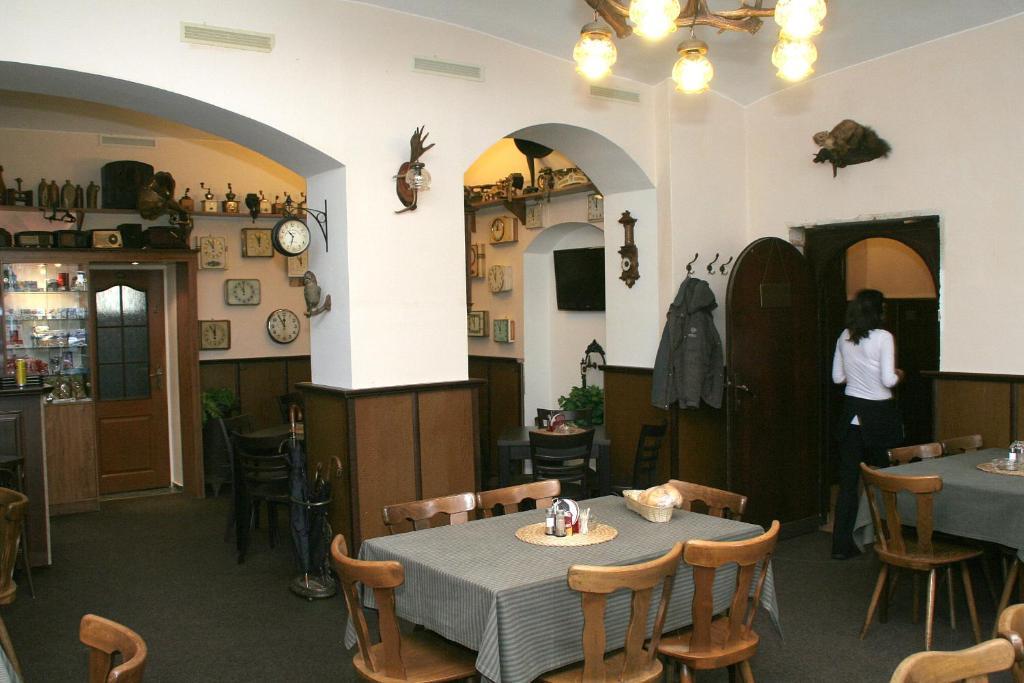 Penzion Aladdin Teplice Bagian luar foto